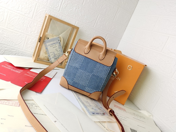 ルイヴィトンバッグ内部構造